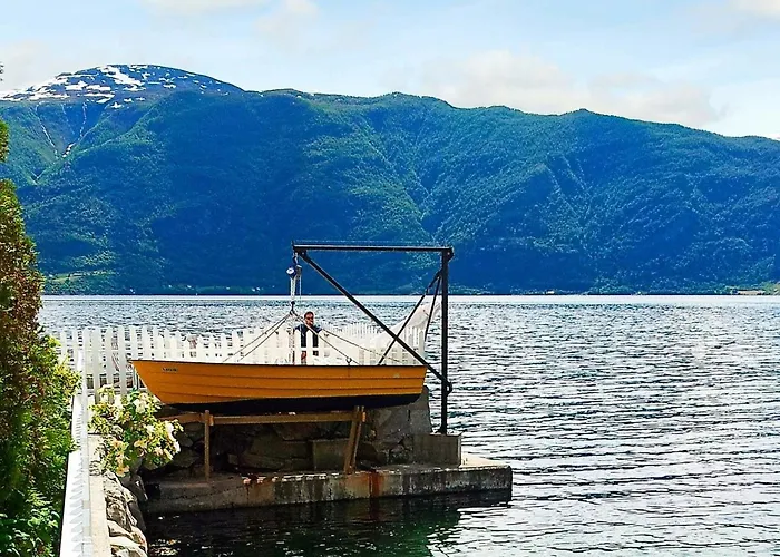 4 Person In Leikanger-by Traum Апартаменты Лейкангер